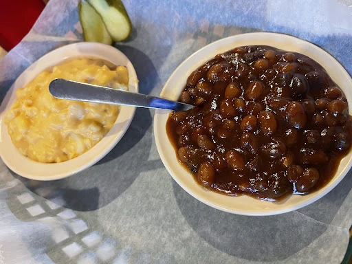 Pigout BBQ & Southern Soul Food photo 1